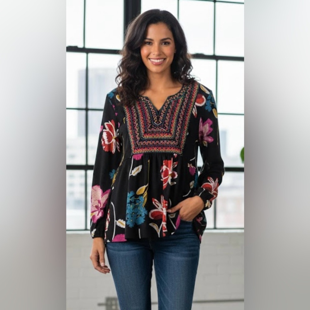 Catalog favorites Black Floral Embroidered Blouse v neck tunic type Size Large